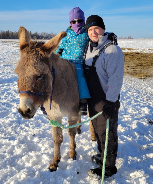 Dr. Leuraunt Trach, DVM - Owner